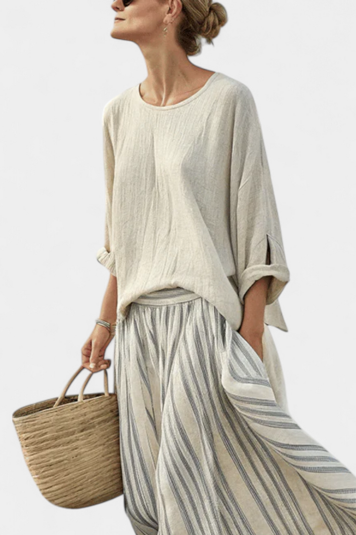 Aurcyn | Comfortabele Loose Blouse & Gestreepte Midi Rok