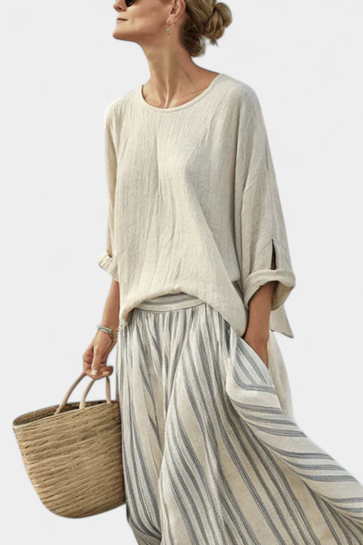 Aurcyn | Comfortabele Losse Blouse & Gestreepte Midi Rok