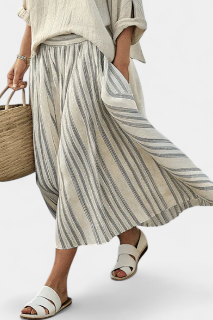 Aurcyn | Comfortabele Losse Blouse & Gestreepte Midi Rok