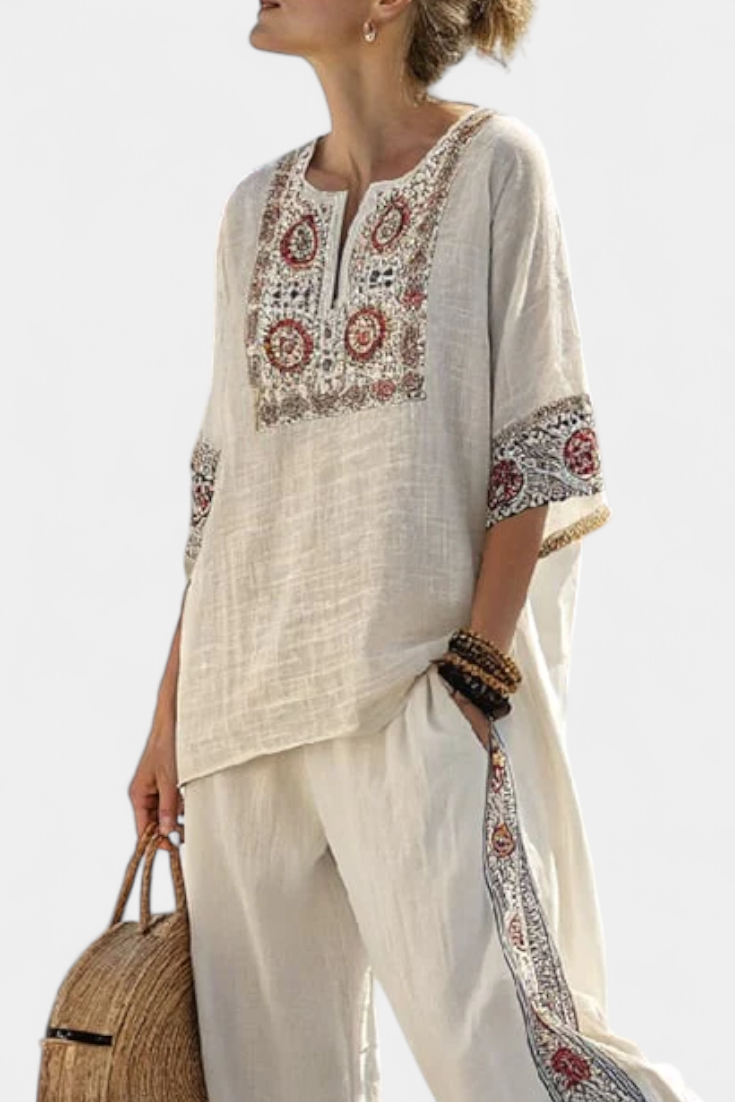 Tameric | Verfijnde Geborduurde Rauwe Blouse & Wijde Broek