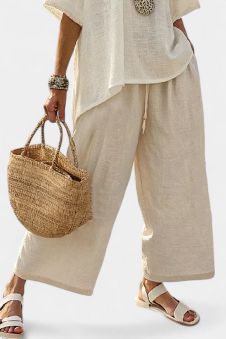 Drevon | Comfortabele Minimalistische Rauwe Blouse & Wijde Broek